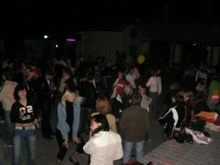 att-445b6b39cf5d56.jpg